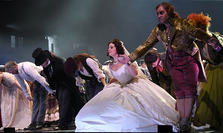 Schlussapplaus Premiere  ©Foto: Ingrid Grossmann